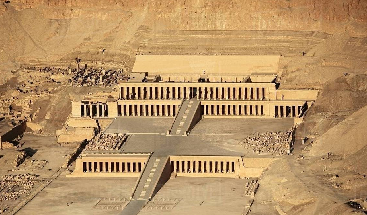 EXPLORE EGYPT CAIRO, LUXOR & ASWAN